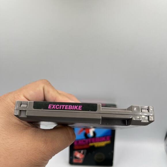 Excitebike Nintendo NES 1985 CIB Black Box Circle Seal Cleaned & Tested - Picture 6 of 14